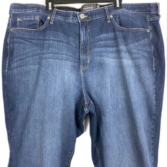 Torrid sky high skinny jeans size 30R - Picture 3 of 7